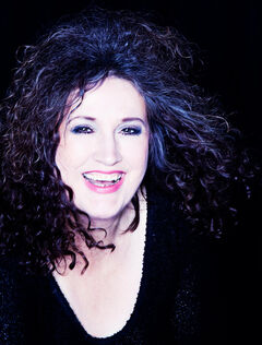 ANNE HAIGIS - Companions Tour 2017